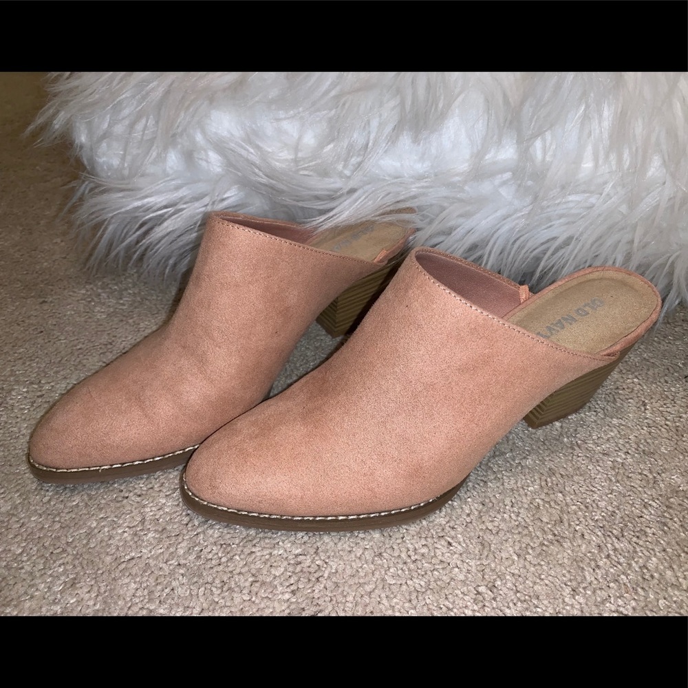 Old Navy Mauve Booties